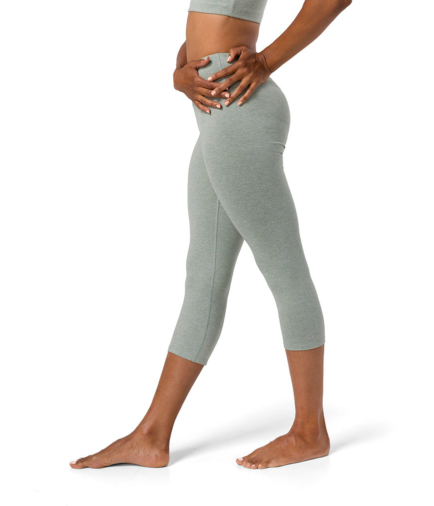 Dhara Capri Legging 3/4 Mujer Manduka Verde Claro