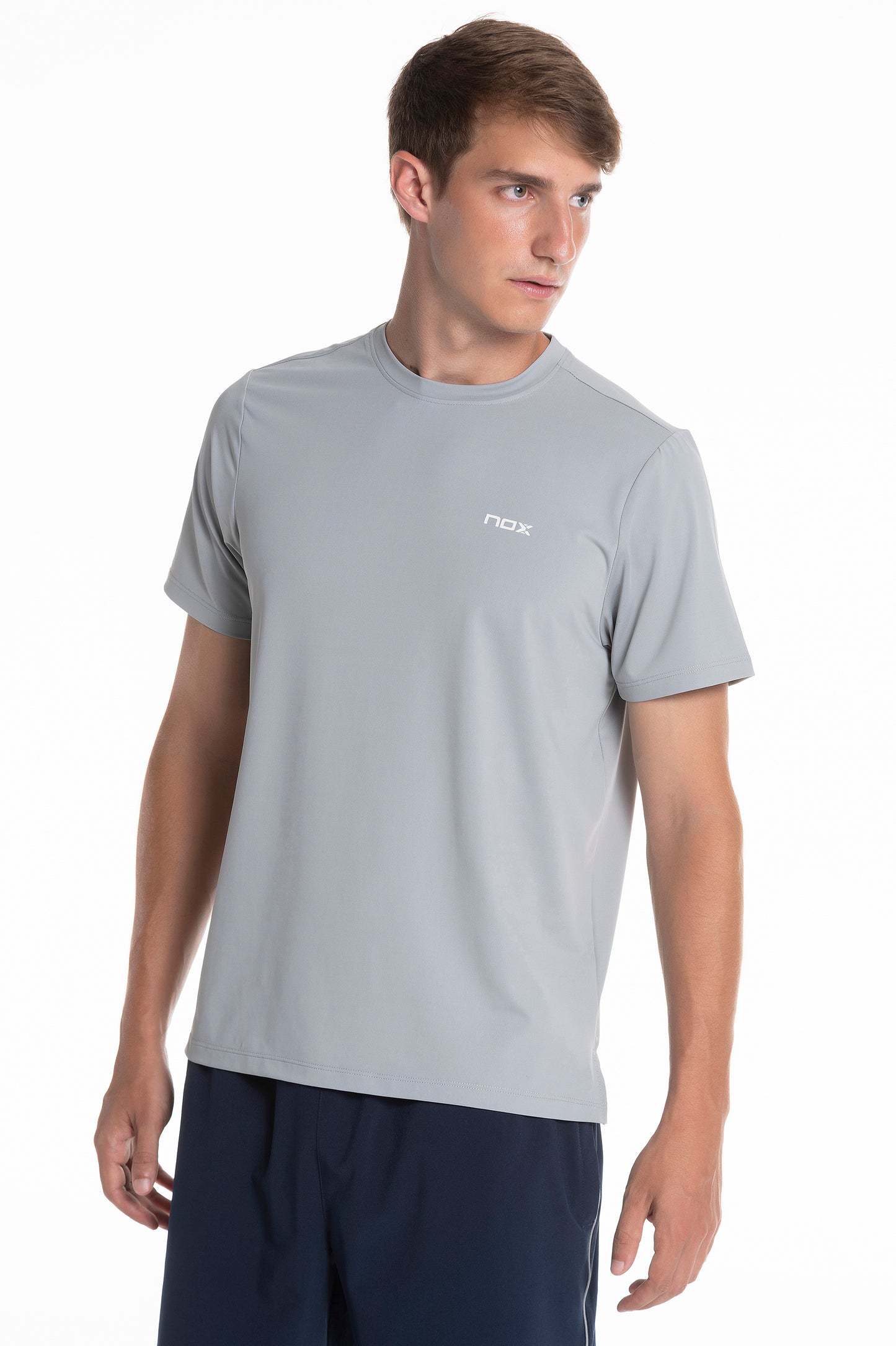 Camiseta Nox Team Regular Hombre Gris 2025