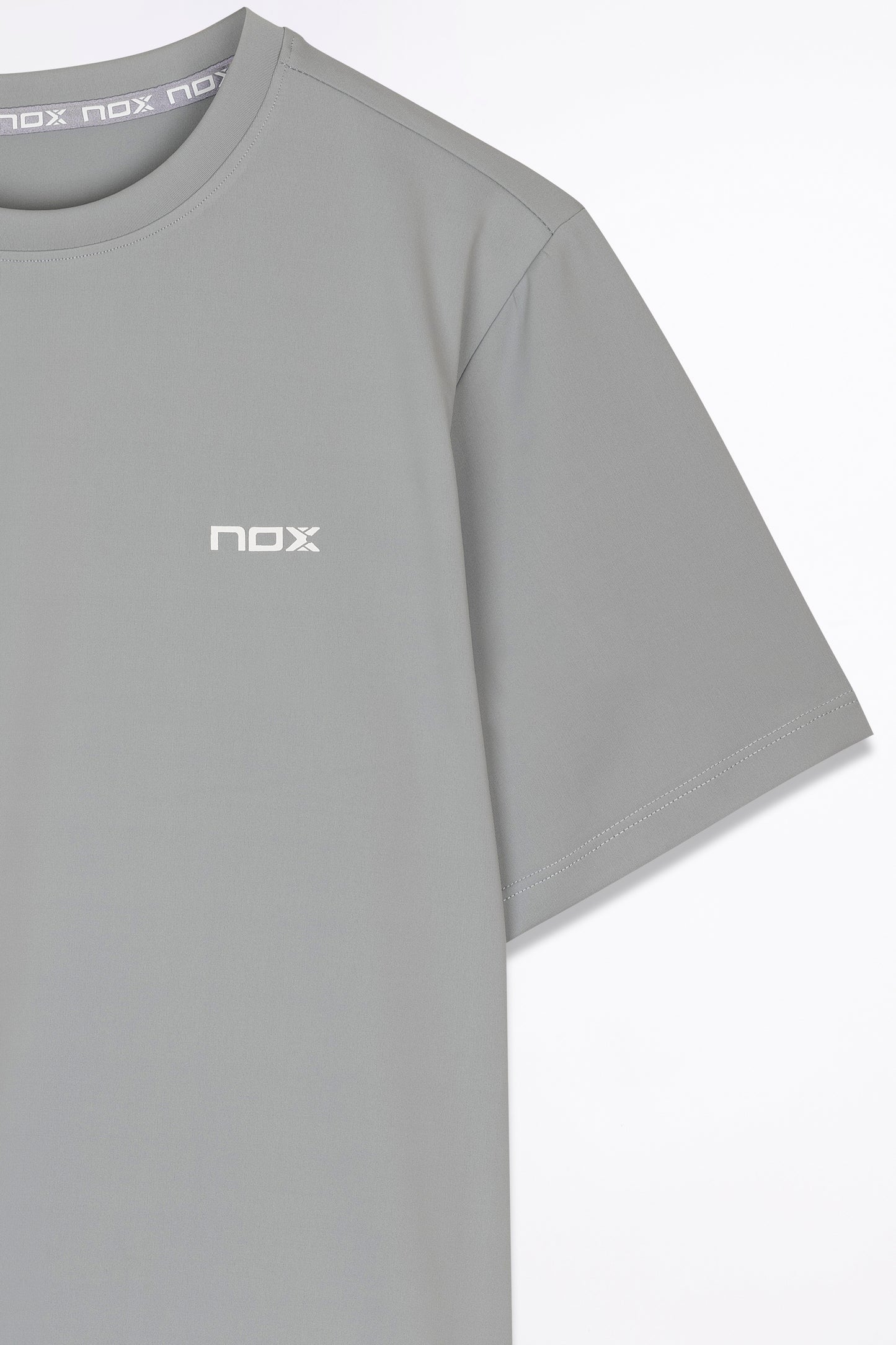 Camiseta Nox Team Regular Hombre Gris 2025
