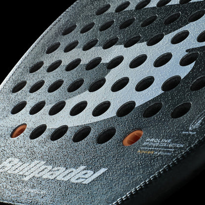 Pala Bullpadel Vertex 04 2025 by Juan Tello